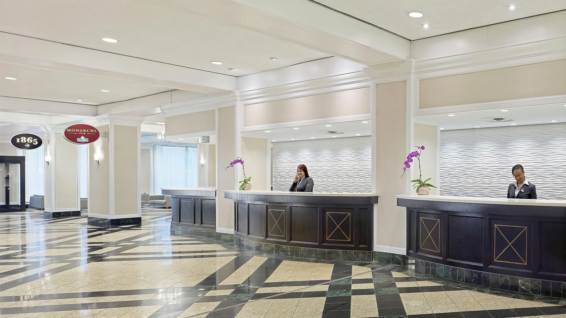 Chelsea Hotel Торонто