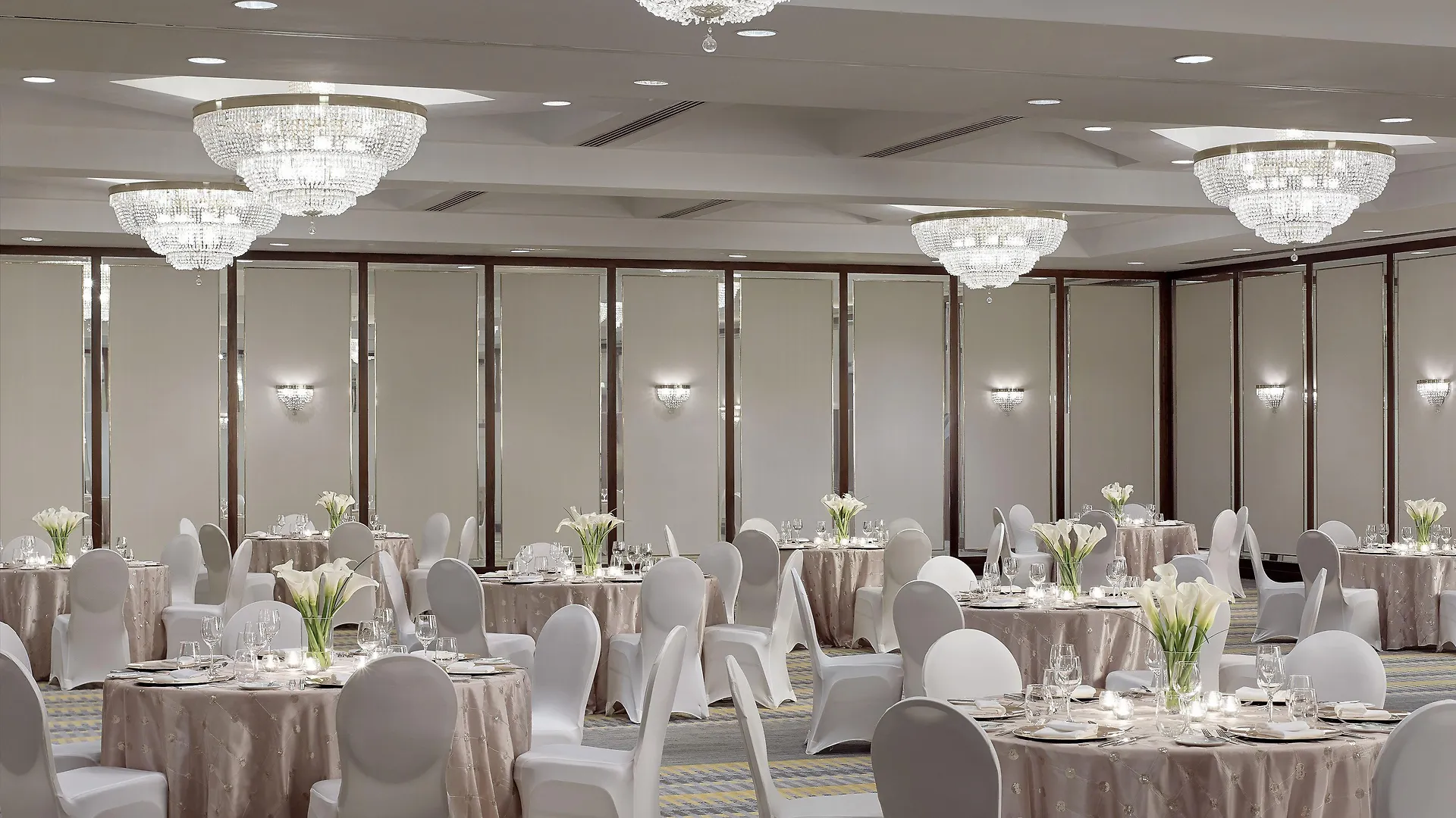 ****  Chelsea Hotel Toronto Canada